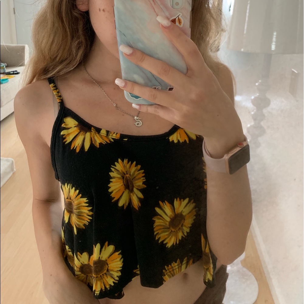 🌻 Sunflower Crop Top 🌻